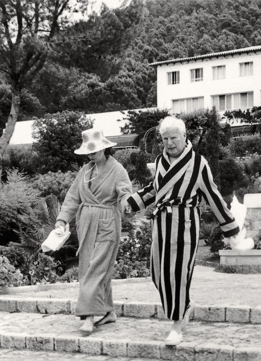 Charles Chaplin y su esposa Oona O’Neill en el Hotel Formentor en 1959